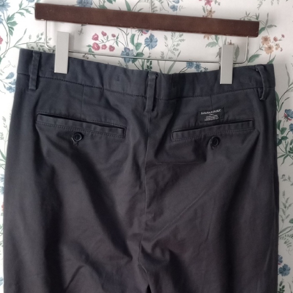 BR Dark Grey Lived-In Chino - Slim Fit - Picture 7 of 9